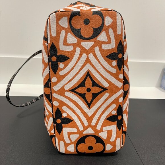 Louis Vuitton Monogram Giant Crafty Neverfull MM in Creme/Caramel (JB1316) - Picture 9 of 13